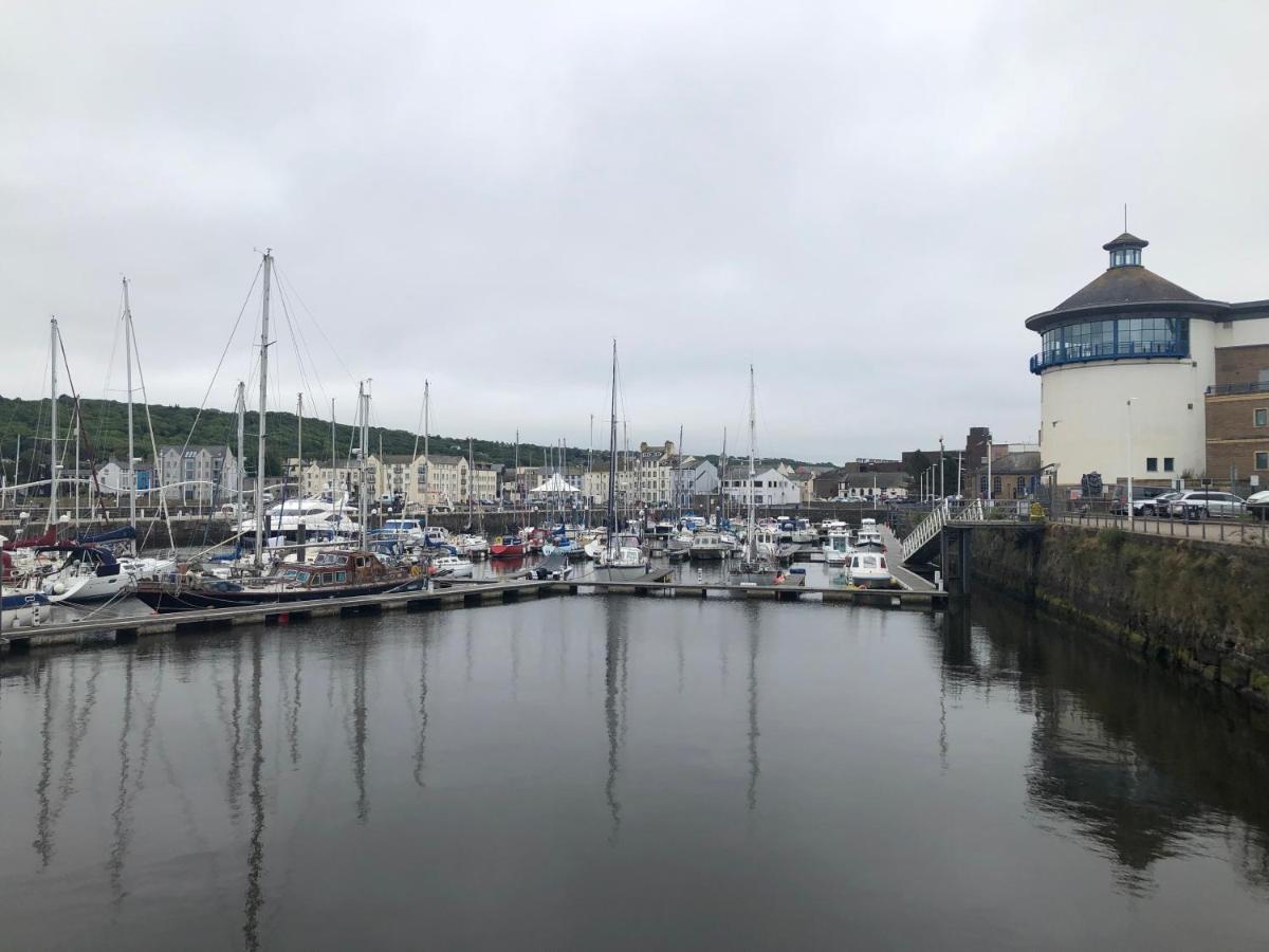 6 Church Street, Whitehaven - Perfect Deployment Location For Coast To Coast Cyclists & Hikers Exteriör bild